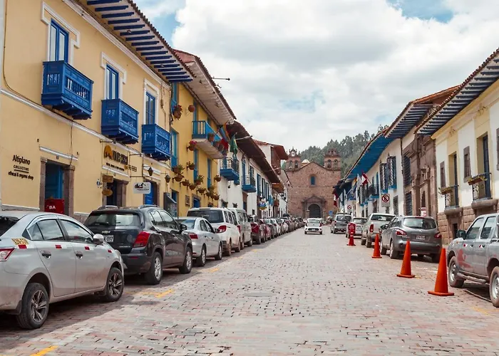 Cusco'shome 3 3*